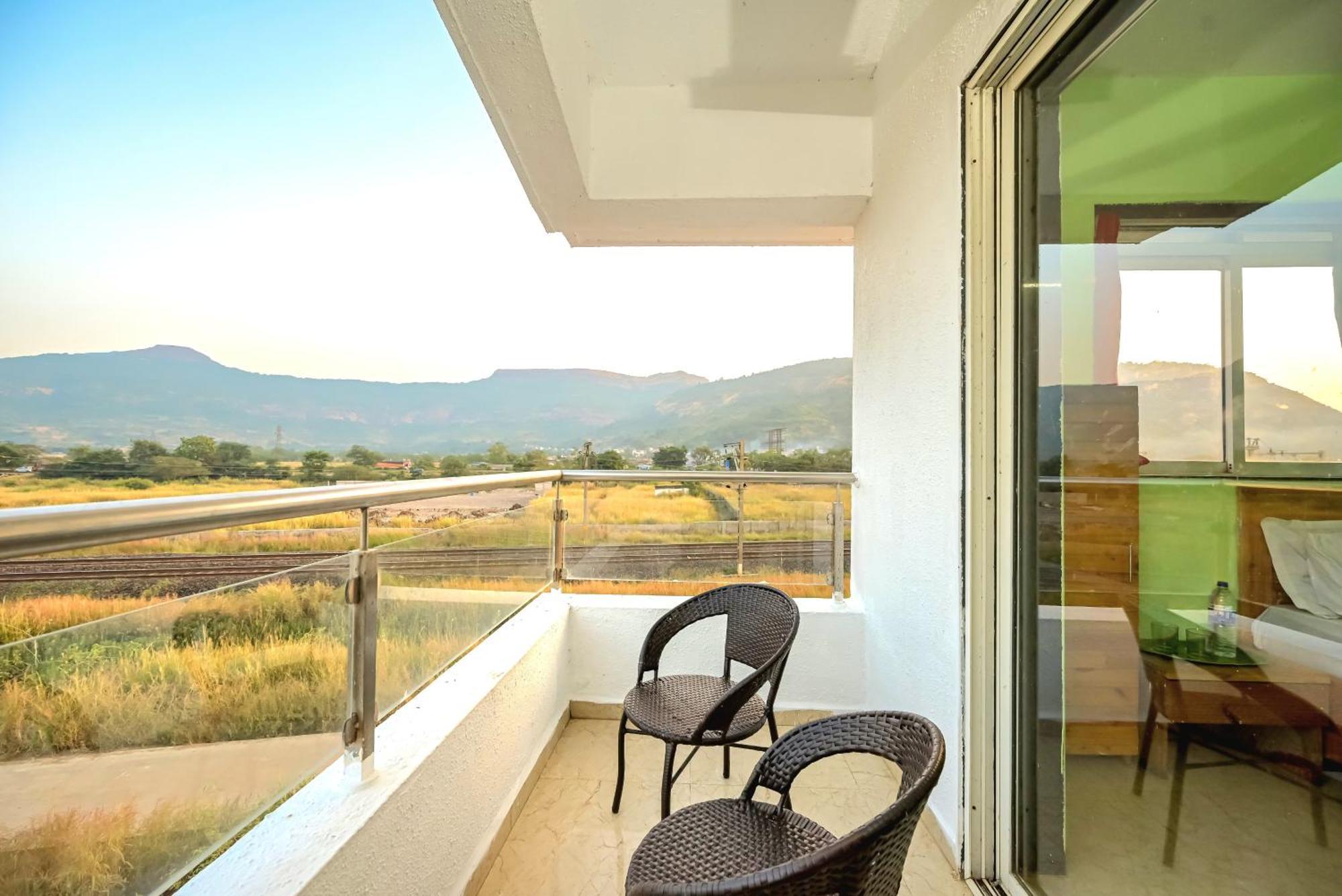 Empyrean Stay II 6Bhk Big Daddy Villa Ll Ac II Pvt Pool II Terrace View II Lux Lonavala Exterior photo